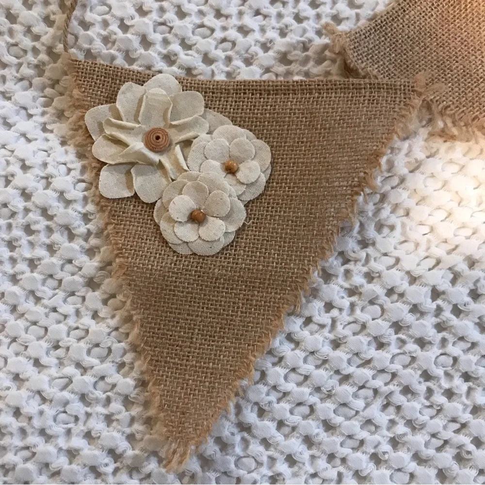 ✌️Boho Burlap & Flowers Garland